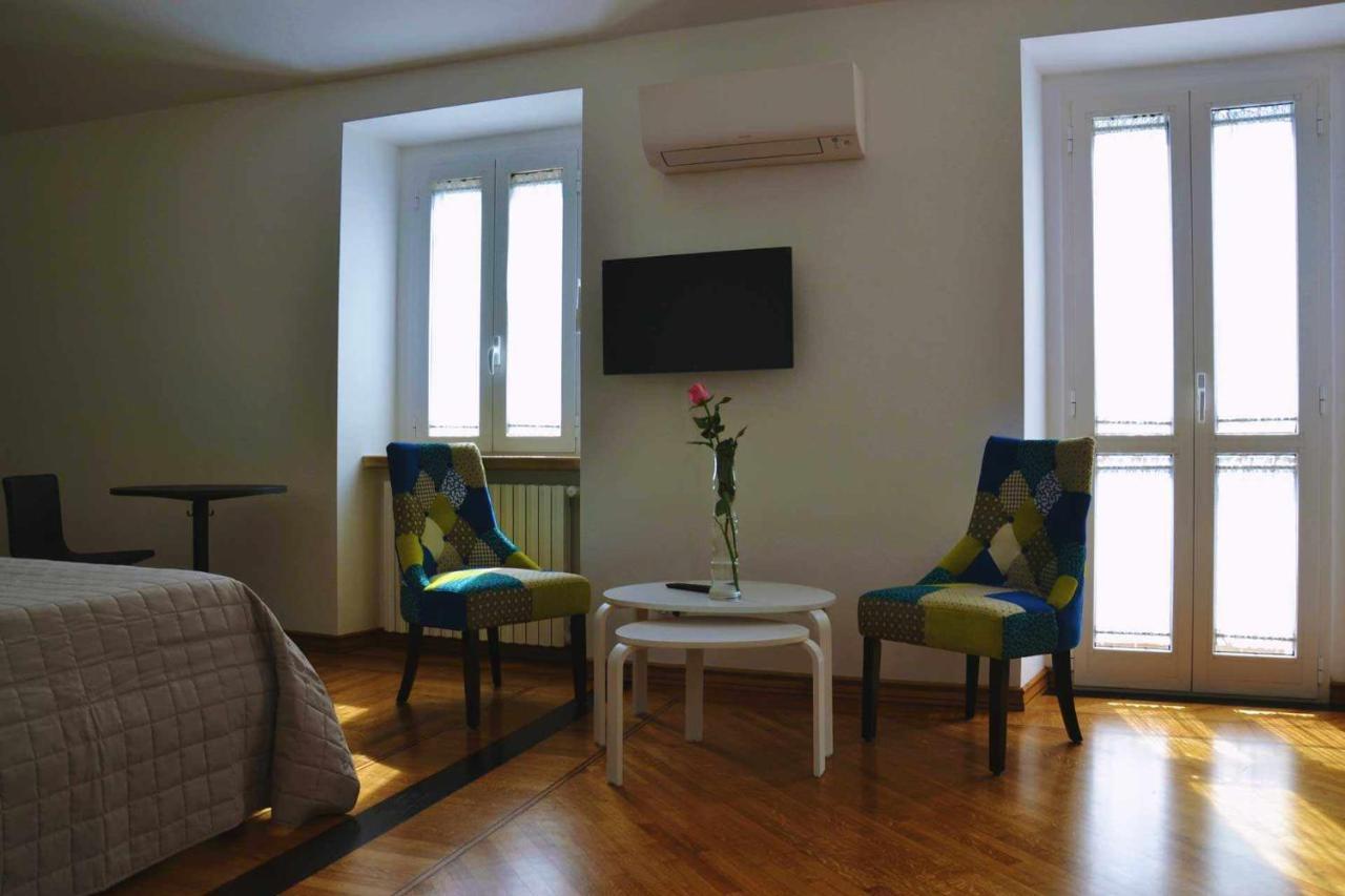 Beb Cornelia Bed & Breakfast Атри Екстериор снимка